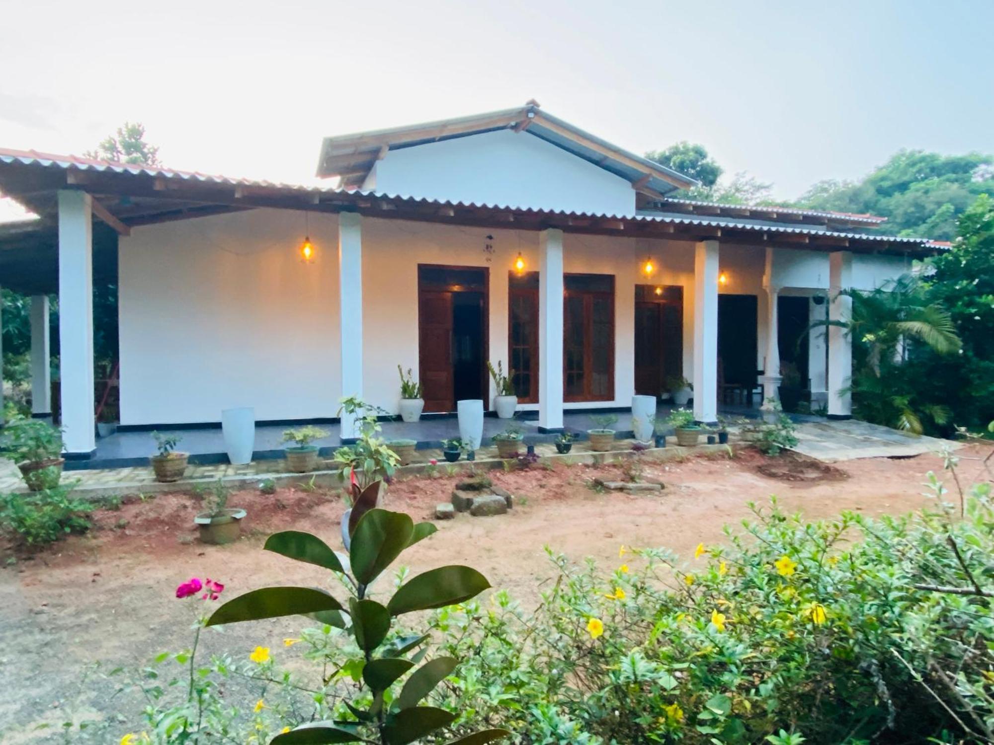 Fairview Dill Homestay Σιγκιρίγια Εξωτερικό φωτογραφία