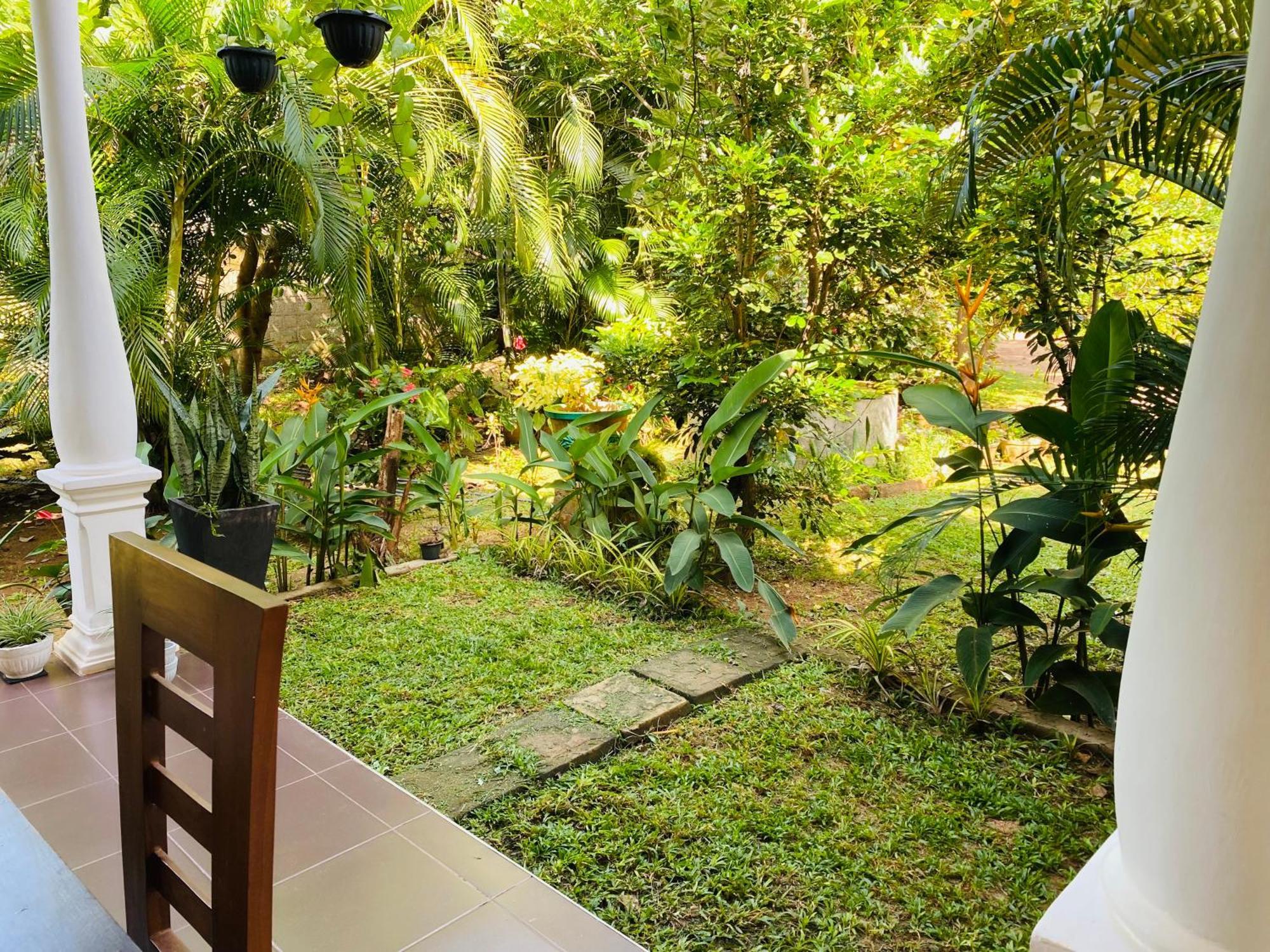 Fairview Dill Homestay Σιγκιρίγια Εξωτερικό φωτογραφία